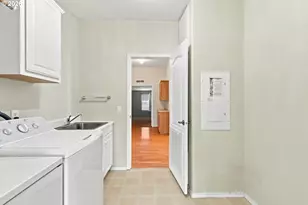1703 Golden Way, The Dalles, OR 97058 - Photo 24