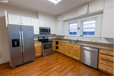 2306 3rd St, Tillamook, OR 97141 - Photo 16