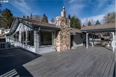 82 N River Dr, Roseburg, OR 97470 - Photo 32