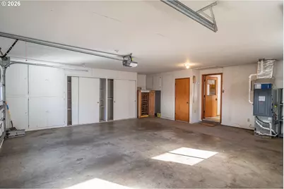 82 N River Dr, Roseburg, OR 97470 - Photo 8