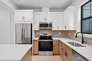 3793 SW Iowa St, Portland, OR 97221 - Photo 10
