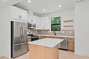 3793 SW Iowa St, Portland, OR 97221 - Photo 8