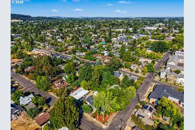 611 NW 30th St, Corvallis, OR 97330 - Photo 46