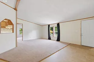 619 2nd St, Dayton, OR 97114 - Photo 4