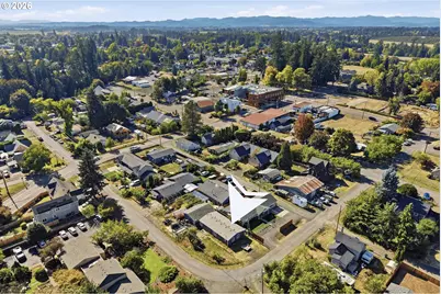 619 2nd St, Dayton, OR 97114 - Photo 2