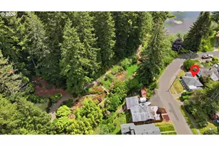 685 N 12th St, Coos Bay, OR 97420 - Photo 34