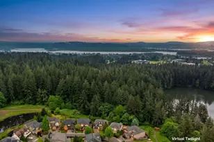 948 NE 34th Ave, Camas, WA 98607 - Photo 4