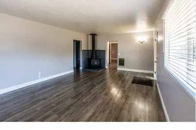 47601 Highway 58, Oakridge, OR 97463 - Photo 20