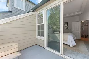 1790 NE Ashberry Dr, Hillsboro, OR 97124 - Photo 14