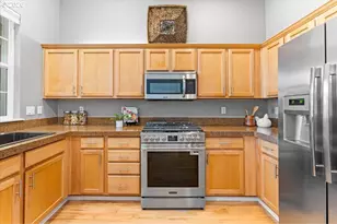 1790 NE Ashberry Dr, Hillsboro, OR 97124 - Photo 8