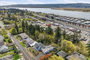 319 N 3rd St, Kalama, WA 98625 - Photo 28