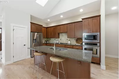12261 SE Bari Ave, Happy Valley, OR 97086 - Photo 6