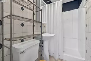 12330 NE Knott St, Portland, OR 97230 - Photo 28