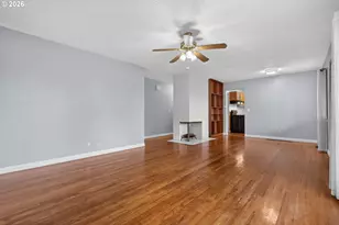 12330 NE Knott St, Portland, OR 97230 - Photo 10