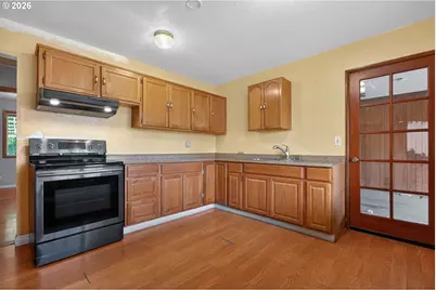 12330 NE Knott St, Portland, OR 97230 - Photo 12