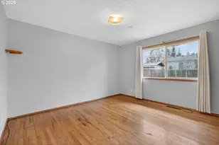 12330 NE Knott St, Portland, OR 97230 - Photo 18