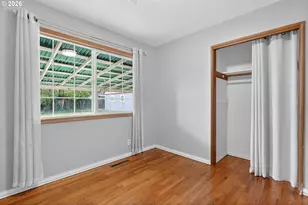 12330 NE Knott St, Portland, OR 97230 - Photo 20