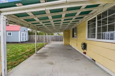 12330 NE Knott St, Portland, OR 97230 - Photo 38