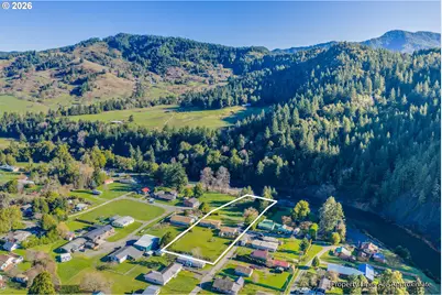 173 E Date St, Powers, OR 97466 - Photo 2