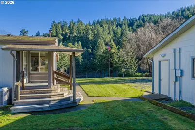 173 E Date St, Powers, OR 97466 - Photo 14