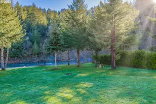 173 E Date St, Powers, OR 97466 - Photo 4