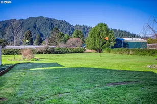 173 E Date St, Powers, OR 97466 - Photo 46