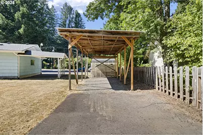 42986 McKenzie Hwy, Leaburg, OR 97489 - Photo 36