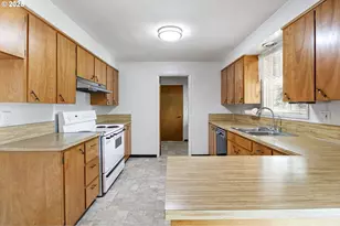 42986 McKenzie Hwy, Leaburg, OR 97489 - Photo 14