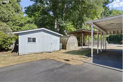 42986 McKenzie Hwy, Leaburg, OR 97489 - Photo 34