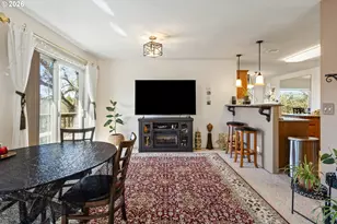 1385 SE Laurel Ct, Roseburg, OR 97470 - Photo 8