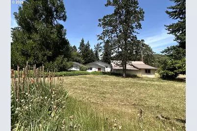 5383 Sunshine Rd, Roseburg, OR 97470 - Photo 2