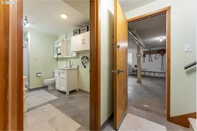 15316 SE Lee Ave, Milwaukie, OR 97267 - Photo 24