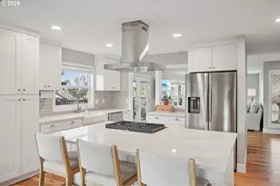 625 SW Miller Ct, Gresham, OR 97080 - Photo 8