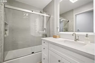 625 SW Miller Ct, Gresham, OR 97080 - Photo 24