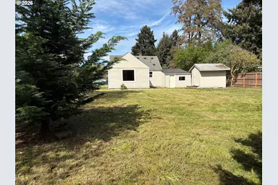 200 Azalea Dr, Eugene, OR 97404 - Photo 22