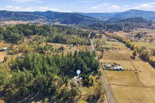 911 Cleveland Hill Rd, Roseburg, OR 97471 - Photo 40