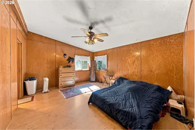 911 Cleveland Hill Rd, Roseburg, OR 97471 - Photo 10