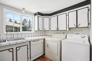 16810 E Burnside St, Portland, OR 97233 - Photo 14