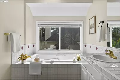 5530 Bay Creek Dr, Lake Oswego, OR 97035 - Photo 40