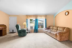 2154 Lyon St, Albany, OR 97322 - Photo 4
