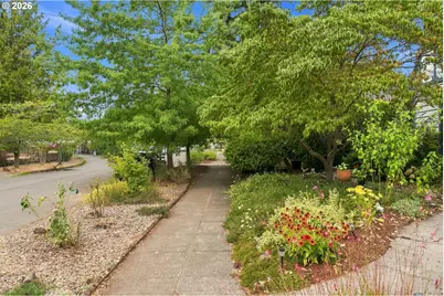 414 NE 68th Ave, Portland, OR 97213 - Photo 2