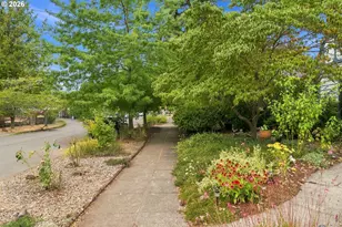 414 NE 68th Ave, Portland, OR 97213 - Photo 2