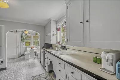414 NE 68th Ave, Portland, OR 97213 - Photo 10