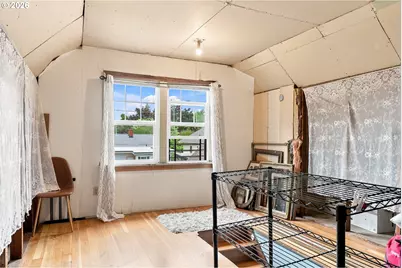 414 NE 68th Ave, Portland, OR 97213 - Photo 22