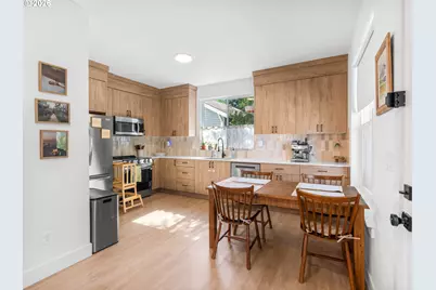 8367 N Swenson St #1, Portland, OR 97203 - Photo 4
