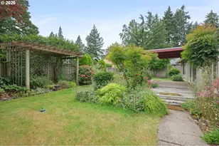 1814 Happy Ln, Eugene, OR 97401 - Photo 46