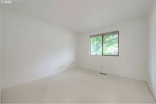 1814 Happy Ln, Eugene, OR 97401 - Photo 32