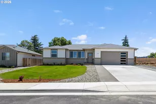 265 SE Logan St, Winston, OR 97496 - Photo 2