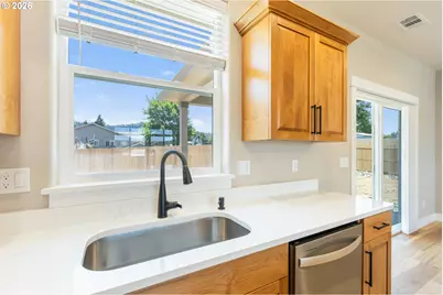 265 SE Logan St, Winston, OR 97496 - Photo 20