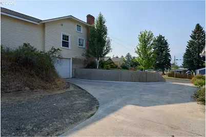 609 E Grant St, Enterprise, OR 97828 - Photo 32